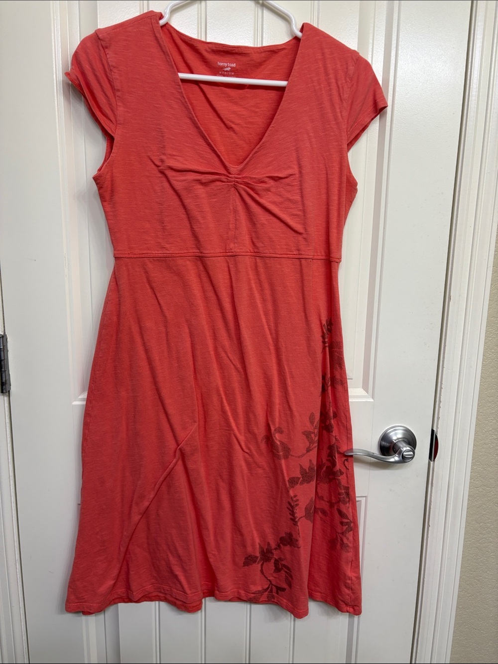 Horny Toad Toad & Co. Coral V-Neck Midi Dress with Subtle Floral Accent